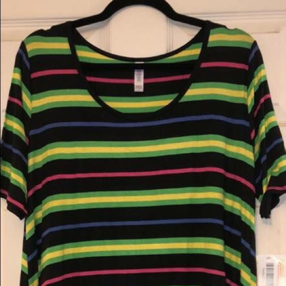 LULAROE Perfect T